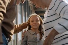 Szülő vs. nagyszülő – Merre billen a gyermeki lojalitás mérlege? (1. rész)
