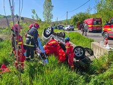 FRISSÍTVE – Baleset Maros megyében: felborult egy autó (VIDEÓ)