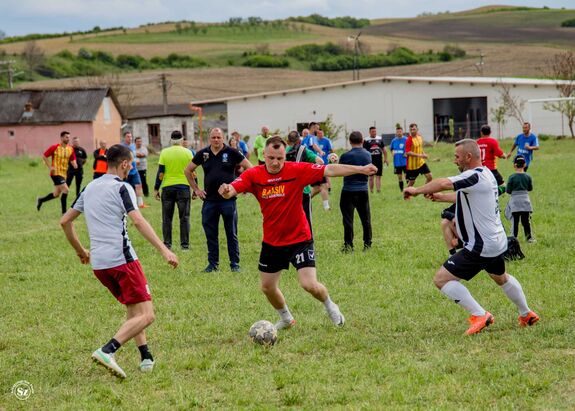A futball ünnepe a szilágysági Dobán – XXII. Pünkösdi Focikupa Szilágysági Öregfiúknak
