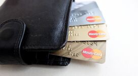 Jóval több az országban a bankkártya, mint az ember