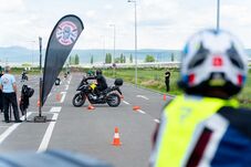 Elkezdődött a motorosszezon: súlyos balesetekre figyelmeztet a háromszéki rendőrség