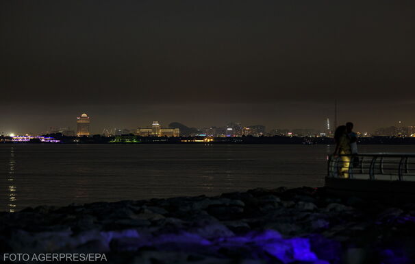 Lángok a tévében, de nyugalom az utcán – Dubajban rekedt kézdivásárhelyi mesélt a Maszolnak