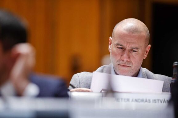 Elutasította a szenátus a Demeter András elleni indítványt