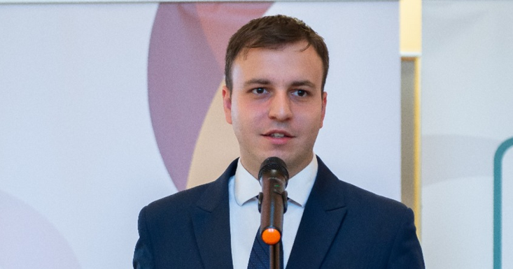 Az anyanyelvi oktatás a megmaradás záloga – Varga Nándor is indul az RMDSZ Brassó megyei elnöki tisztségért