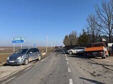 Három személygépkocsi ütközött össze Csíkdelnén