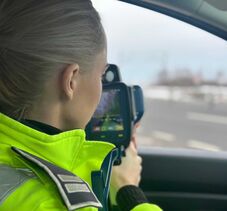 Jogosítvány nélkül száguldott 204-gyel az autópályán: jókora büntetést kapott