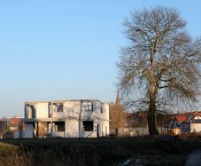 Több mint 1,6 millió lejjel károsítottak meg romániai családokat „kulcsrakész” házakat ígérő cégek