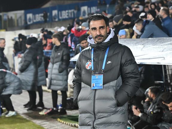 Szuperliga: elbúcsúzott edzőjétől a bajnokcsapat, régi mesterét köszönti a rájátszásra