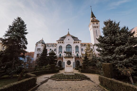 Helyreállítják a marosvásárhelyi Közigazgatási Palota régi pompáját