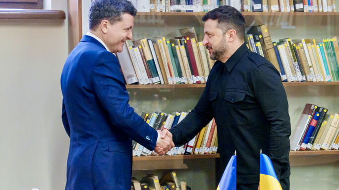 Hivatalos: csütörtökön Bukarestbe látogat az ukrán államfő