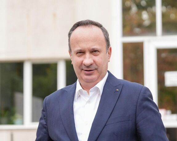 Botrány a külügyi bizottságban: sovén megjegyzések Hajdu Gábornak címezve (VIDEÓ)  