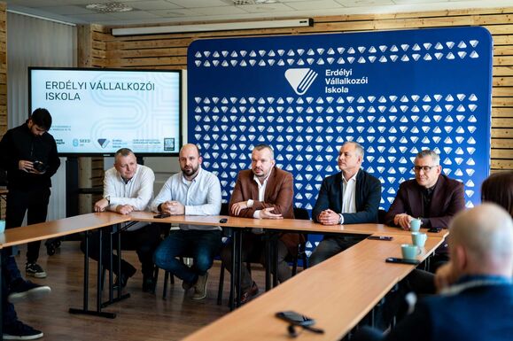 Három év szünet után újra képzéseket tart az Erdélyi Vállalkozói Iskola