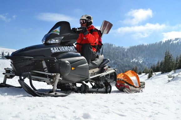 Akcióban a hegyimentők: közel 20-an kerültek kórházba