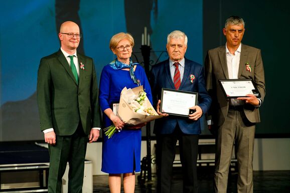 A közösség kiemelkedő személyiségeit díjazták Szatmárnémetiben