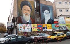 Ajatollahok földjén: egy kis középkor, egy kis 80-as, 90-es évekbeli Románia