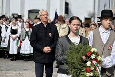 Átadták a megújult katolikus óvodát Ülkén