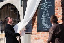 Szentjobb nem felejti el a hőseit – Felavatták az emlékművet