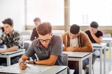 Csalási kísérlet miatt három diákot kizártak a matematika próbavizsgáról