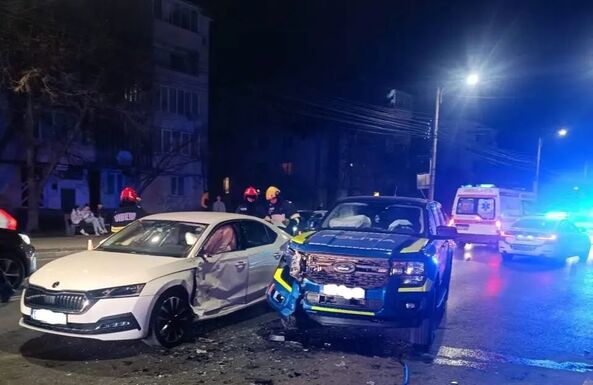 Kórházba kerültek a helyszínelők, miután bevetés közben beléjük hajtottak