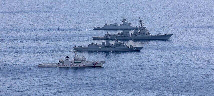 A haditengerészeti kíséret nem elégséges biztonsági garancia a Hormuzi-szorosban