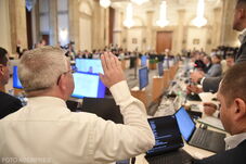 Kelemen Hunor: a családoknak, a nyugdíjasoknak biztonságra van szükségük