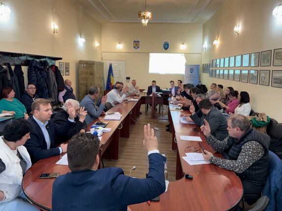 Fogyatékkal élőknek és sürgős egészségügyi helyzetekben nyújt támogatást Gyergyószentmiklós önkormányzata