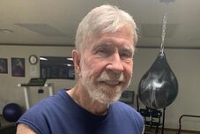 FRISSÍTVE: Chuck Norris kórházban (VIDEÓ)