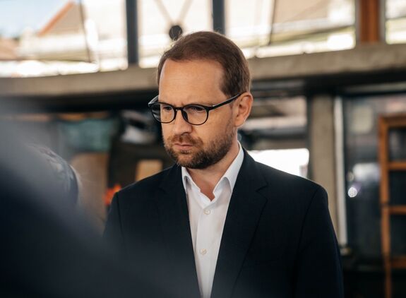 Szakít a PSD-vel az USR, ha Grindeanuék megbuktatják a kormányt