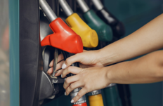 Üzemanyagválság: árrés- és exportkorlátozást vezetett be a kormány