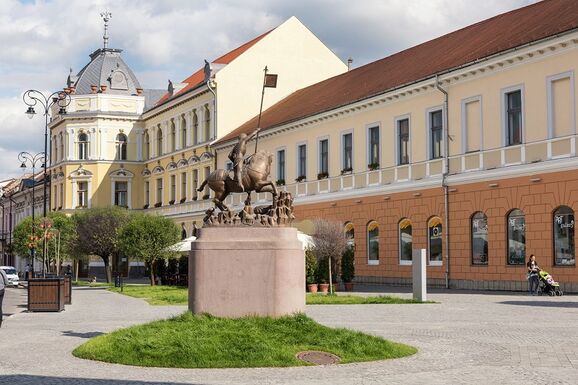 A kötelező átszervezés nem jár elbocsátásokkal a sepsiszentgyörgyi városházán – Még tartalék is van