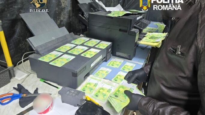 Pénzgyár: 2,5 millió euró értékű hamis bankjegyet foglaltak le