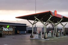 Energiaügyi miniszter az üzemanyagárakról: áfacsökkentés vagy jövedékiadó-mérséklés jöhet 