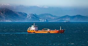 Húsz tartályhajó haladt át a Hormuzi-szoroson