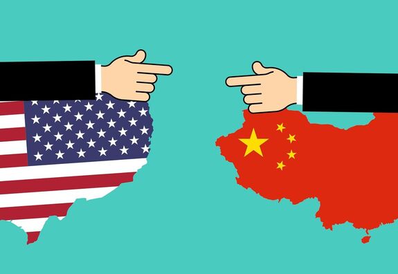 Kínai külügyminiszter: Peking és Washington közös érdeke a kapcsolatok erősítése