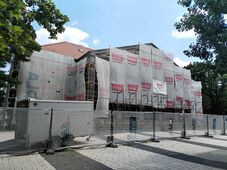 Csúszik a felújítás: nem költözhet még haza a Csíki Játékszín és a Hargita Székely Néptáncszínház