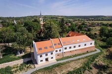 Szent István és Szent László nyomában: újjászületett a szentjobbi apátság