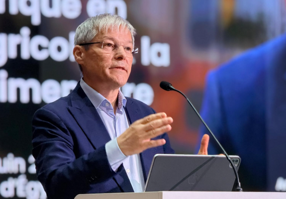 Nicușor Dan gratulált Cioloșnak