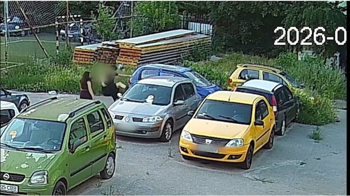 Lefoglalt autókat rongált meg brutálisan két 16 éves – „Ki fogja állni a számlát? Nyilván a szülők” (VIDEÓ)