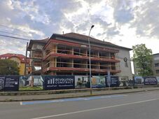 Meglepetés érte a munkásokat: leállt, de újraindul a szatmári Sport Hotel felújítása