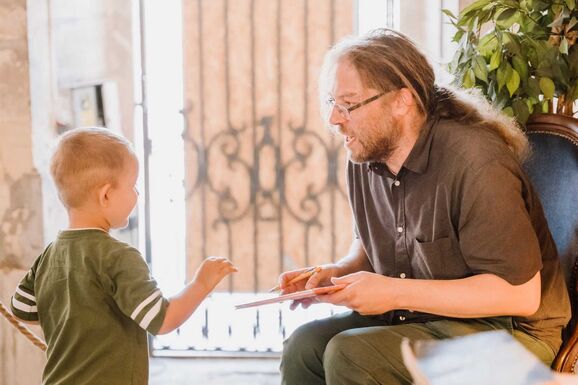 Varró Dániel: költőként az a dolgom, hogy a saját mércémnek megfelelő verseket írjak
