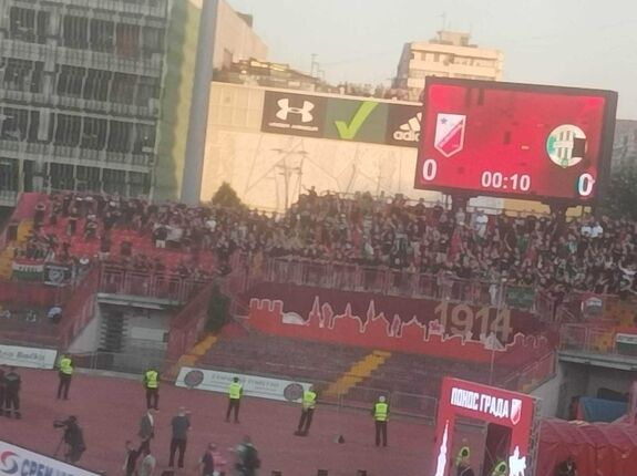 Felháborodtak a szerbek a Nagy-Magyarország térképet ábrázoló zászló miatt