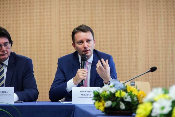 Siegfried Mureşan: Egy PNL-USR-RMDSZ kormány az egyetlen garancia arra, hogy végrehajtjuk a PNRR-t