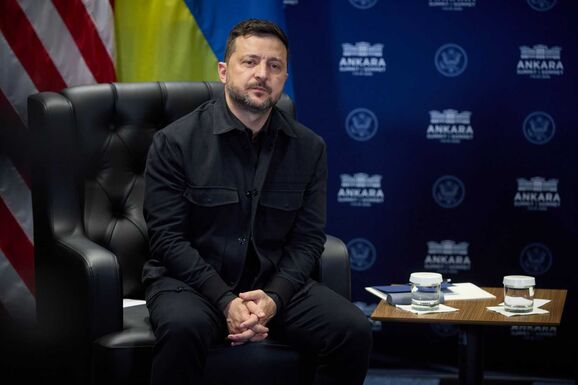 Súlyos válságban az ukrán hadvezetés – Menesztés, ellentétek és tüntetés 