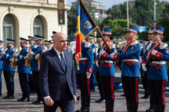 Még sokáig maradhat a cirkusz és a Bolojan-kormány