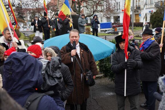 Tüntetést szervez Sepsiszentgyörgyön a szélsőséges nacionalista Mihai Tîrnoveanu