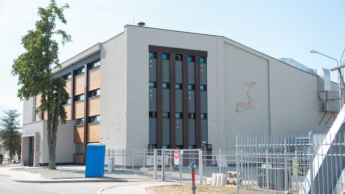 Megújult Nagyvárad régi sportuszodája