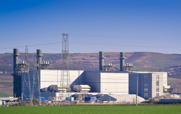 Késlekedő beruházások és az energetikai stratégia hiánya vezetett a mostani áramkrízishez