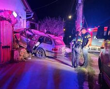 Lakóháznak ütközött egy ittas, jogosítvány nélküli sofőr Csíkszeredában
