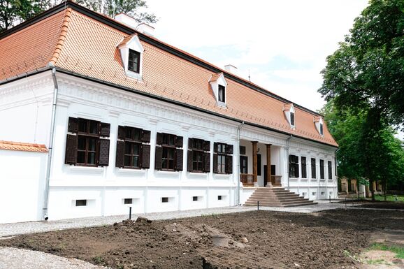 Új kulturális és oktatási beruházások erősítik Háromszék jövőjét – Székely Lovasmúzeum nyílik