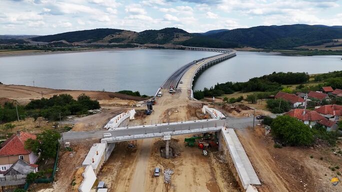 Repülőgépek is landolhatnak majd az A3-as autópálya egyik szakaszán